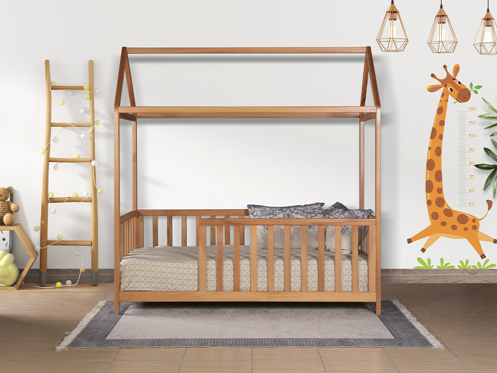 Ahşap Çatılı Montessori